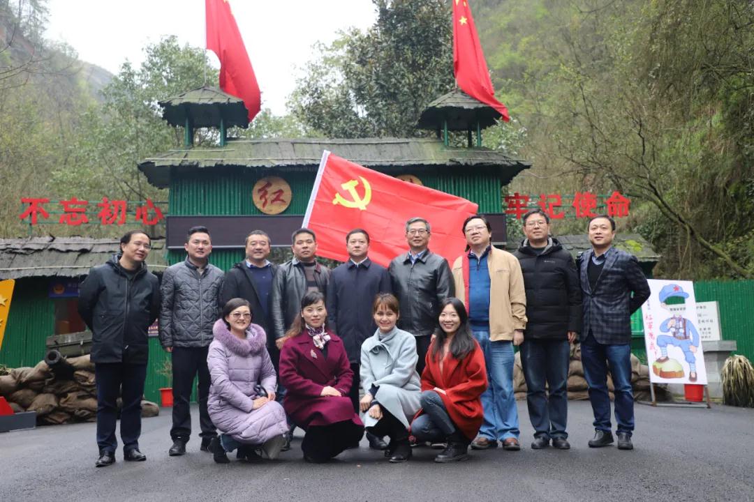 情系革命老区 关爱群众健康”—— 湖南省人民医院赴革命老区红军营红色教育基地义诊活动!