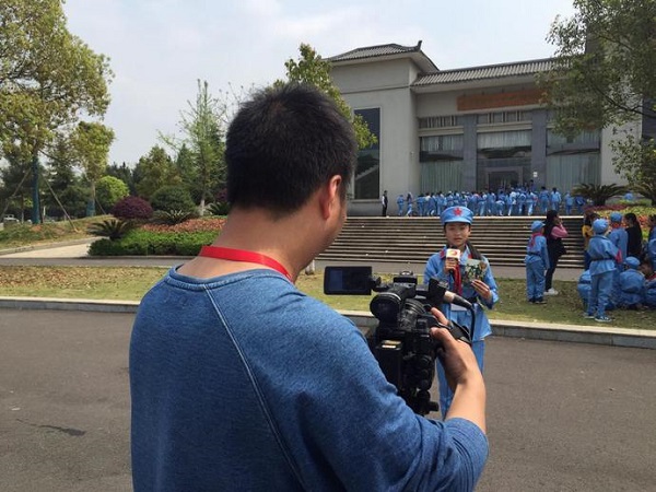 校园 小记者 红色史 将军县